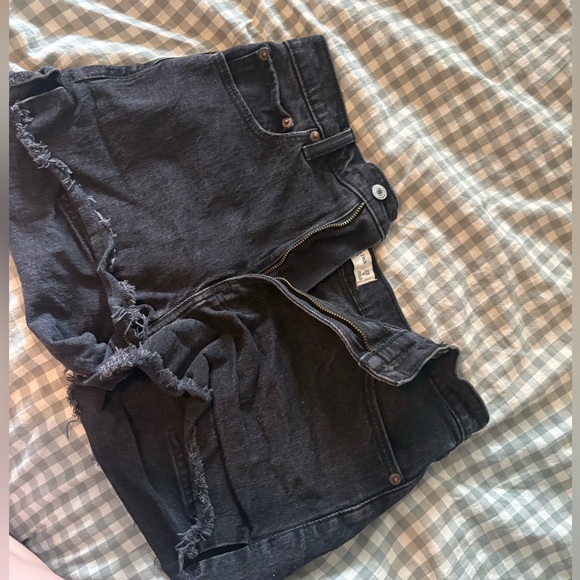 The Mom Short High Rise - Picture 2 of 4